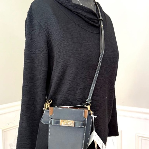 Authentic Tory Burch Lee Radziwill Petite Bucket Bag Black NWT - Picture 6 of 17